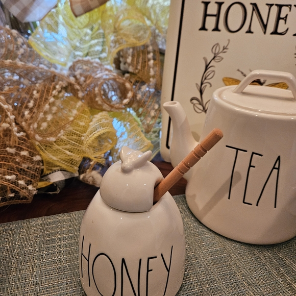 10pc BEE HOME DECOR SET - Picture 6 of 7